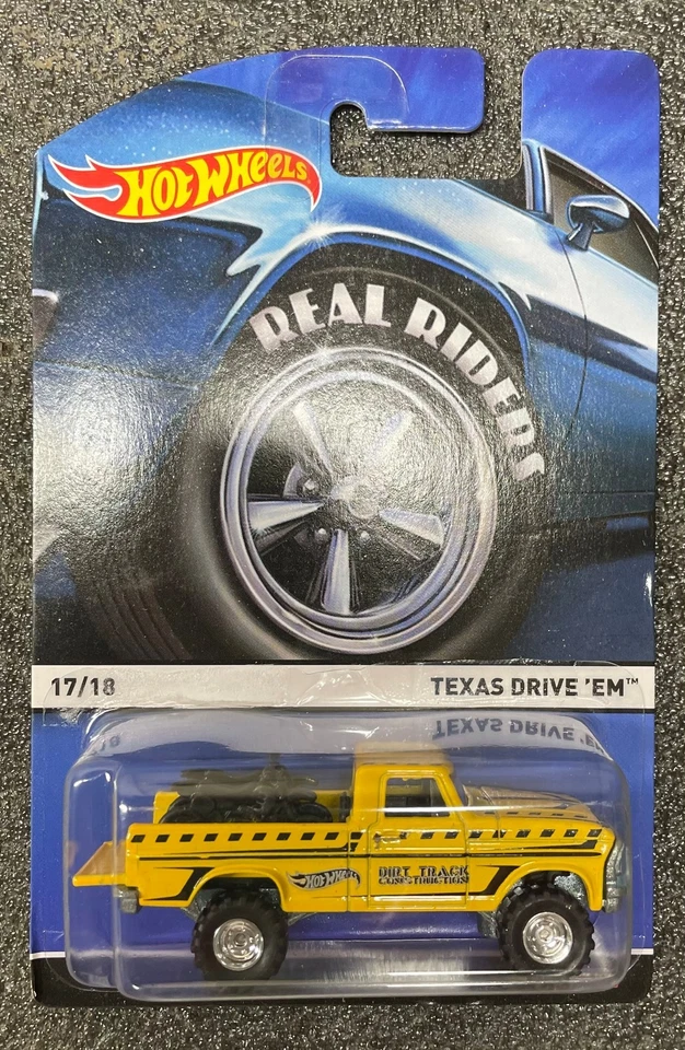 Camión Ford Hot Wheels Texas Drive 'Em pista de tierra con motocicletas sin usar, en paquete Foto 1 de 1