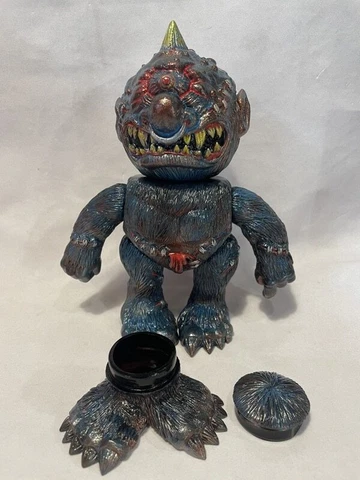 blackdots madballs horn head play studio custom Cover