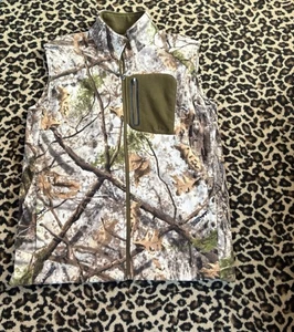 Cabela’s camouflage fleece vest  - Picture 1 of 3