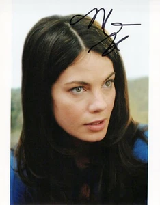 Foto autografiada código fuente de Michelle Monaghan firmada 8x10 #6 Christina Warren - Imagen 1 de 2
