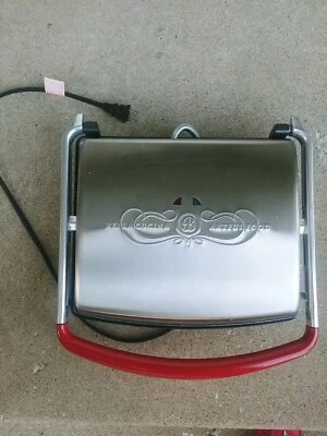 Bella Cucina Artful Food 13002 Panini Grill Sandwichera Prensa Roja Foto 1 de 4