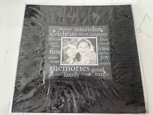 2007 Target Black w/Window Scrapbook Album 12x12 with 20 Inserts - Picture 1 of 5