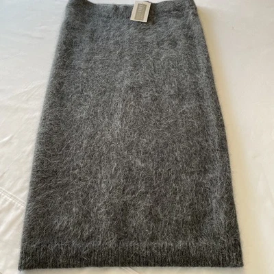 Falda para mujer Intermix talla mediana angora 70 % nailon 30 % mezcla gris midi favorecedora Foto 1 de 4