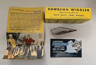SEÑUELO DE PESCA VINTAGE FRED ARBOGAST HAWAIANO WIGGLER RETORCIDO #3 RAYAS NEGRAS Foto 1 de 4