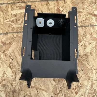 2010-2016 FORD TAURUS CENTER CONSOLE MAIN STORAGE BIN AG13-54061A78-A - Image 1 of 4