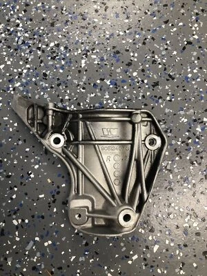 Soporte de polea Grand Cherokee Dodge Ram 1500 2014 2015 2016 2017 2018 2019 (B53) Foto 1 de 2