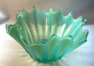 GORGEOUS Vintage FOSTORIA GLASS CO Green Opalescent Handkerchief BOWL! - Picture 1 of 3