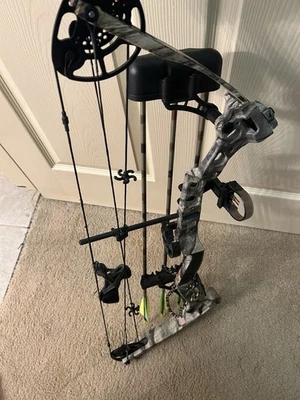 Compound Bow Diamond Razor Edge LH - Image 1 of 4