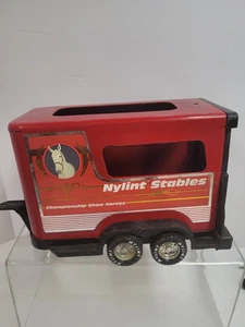 Vintage Nylint Stables Red Championship Show Horse Trailer - Picture 1 of 7