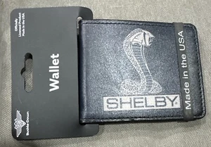 Cartera negra con hebilla para hombre nueva con etiquetas - Shelby Cobra GT 500 diseño exclusivo - Imagen 1 de 6