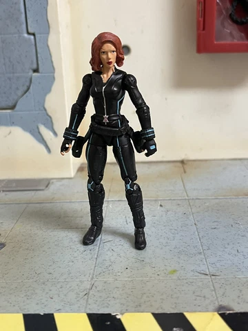 Marvel Universe 3.75" Avengers Age of Ultron Movie Black Widow Action Figure Cover