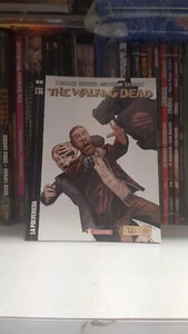 THE WALKING DEAD 66 LA POLVERIERA EDIZIONE FORMATO EDICOLA SALDAPRESS - Picture 1 of 1
