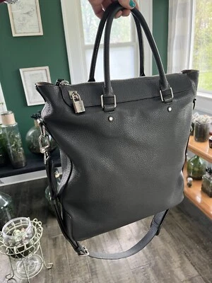 Bolso Louis Vuitton Greenwich Negro-Gris Oscuro-Carbón Guijarro Cuero Taurillon Foto 1 de 4