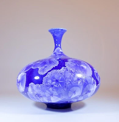 Jarrón de cerámica azul Isak Isaksson esmalte cristalino artista contemporáneo Foto 1 de 4
