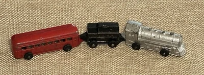 Juego de tren vintage Barclay 3 piezas diecast NYCRR motor, vagón de carbón, vagón de pasajeros Foto 1 de 4