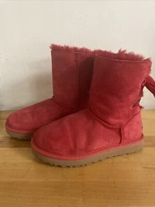 UGG Australia Bailey Bow Damen rosa Lammfell Stiefel-Größe 7 - Bild 1 von 7