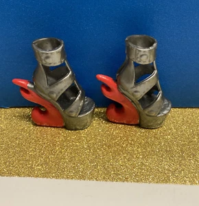 Ever After High / MONSTER HIGH Doll Gray & Red Heels SHOES - Picture 1 of 5