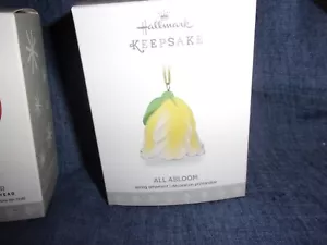 Hallmark Keepsake All Abloom Spring Ornament Collection New in Box Yellow Tulip - Picture 1 of 1