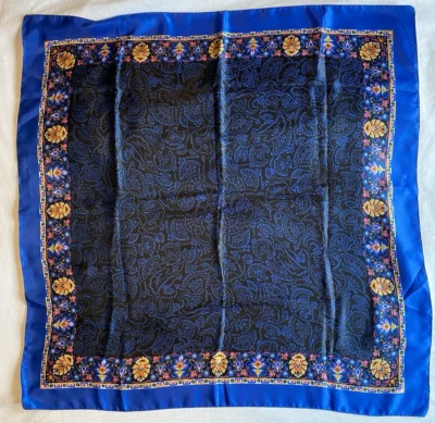 Bonita bufanda cuadrada vintage de los años 90 azul, negro, amarillo y malva estampado floral 30,5" Foto 1 de 4