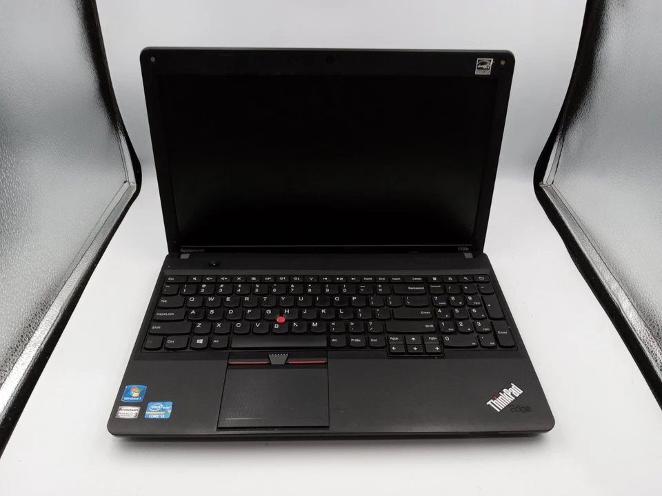 Lenovo ThinkPad Edge E530c 15" Laptop Intel i3 2nd Gen - BROKEN HINGES -RR - Image 1 of 4