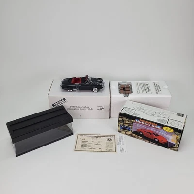 Danbury Mint 1950 Studebaker Champion Convertible 1:24 W/Title & Display Case - Image 1 of 4