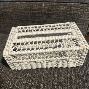 COPRI SCATOLA FAZZOLETTI VINTAGE IN VIMINI BIANCO METÀ SECOLO Cottage Decorazione Spiaggia - Foto 1 di 4