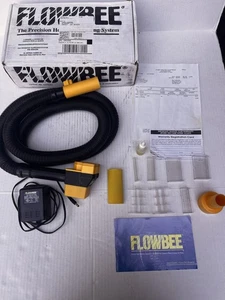 FLOWBEE Aspirapolvere Vintage Casa Sistema e Accessori Scatola Originale! Funzionante - Foto 1 di 14