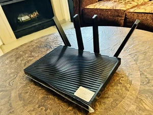 NETGEAR R8500 1000 Mbps 6 Port 2166 Mbps Wireless Router - Picture 1 of 3