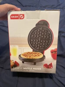 DASH 8" EXPRESS WAFFELEISEN, ROT * DISTRESSED PKG* NEU - Bild 1 von 5