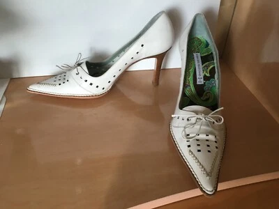 SIGERSON MORRISON SOFT WHITE LEATHER BROWN HEEL SHOES sz. 9(39) MADE IN ITALY - Image 1 of 4