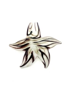 Colgante estrella de mar con incrustaciones de vidrio arte murano con lazo de fianza - Imagen 1 de 1