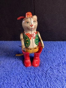Vintage 1940’s Tin Lithographed Wind-Up Toy Puss In Boots Germany Missing A Few - Bild 1 von 15