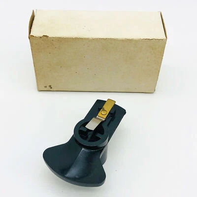 AMC Jeep 8136633 Distributor Rotor OEM NOS 76-86 CJ 5-7 J10 J20 Open Foto 1 de 4