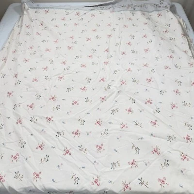 jcpenney flat sheet queen red blue floral cotton blend - Image 1 of 4