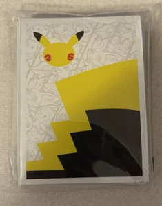Pokemon TCG: Celebraciones 25 Aniversario Pokemon Center ETB 65 Ct Fundas - Imagen 1 de 2