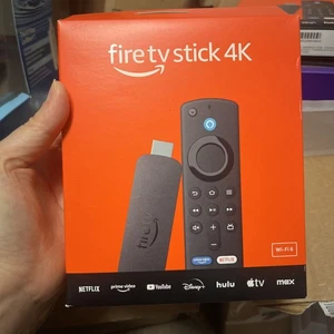 Nuevo dispositivo de transmisión Amazon Fire TV Stick 4K, incluye Wi-Fi 6 - Imagen 1 de 4