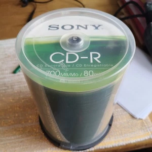 SONY CD-R DISQUES VIERGES ENREGISTRABLES 80MIN 700MB a 97 dans la pile - Photo 1/3