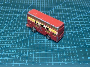 Autobus a due piani Zylmex P324 modello pressofuso "Londra" - senza scatola graffiato - Foto 1 di 8