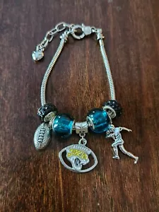 New Jacksonville Jaguars NFL Football Theme Beaded Charm Bracelet - Picture 1 of 2