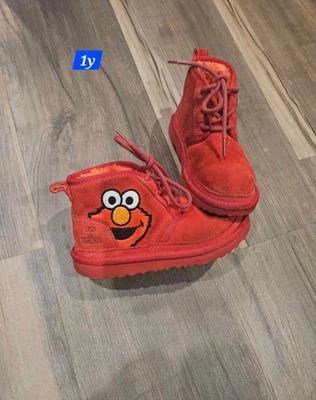 UGG X Sesame Street Elmo большой детский размер 1y красный шнурует вверх искусственного меха с подкладкой ботинки - Изображение 1 из 4