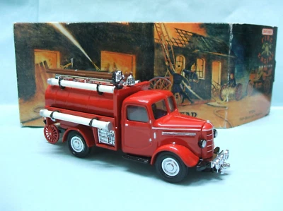 Matchbox Models of Yesteryear - BEDFORD Tanker Truck 1939 POMPIERS YFE04 1/43 - Photo 1/2