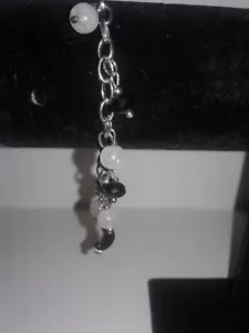 Charm/ Dangle Bracelet - Picture 1 of 4