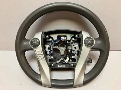Toyota Prius 2011 híbrido volante izquierdo lado del conductor con controles y botones Foto 1 de 4