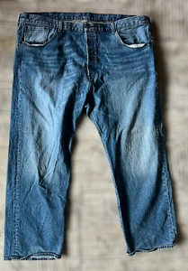 Jeans Levis 501 para hombre talla 46x30 botón mosca lavado medio azul denim lengüeta roja - Imagen 1 de 10