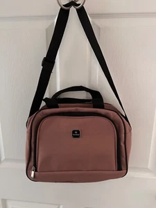 Tag Computer Laptop Bag, Shoulder Strap & Hand Strap, 14" x 4", Outside Pocket - Afbeelding 1 van 5