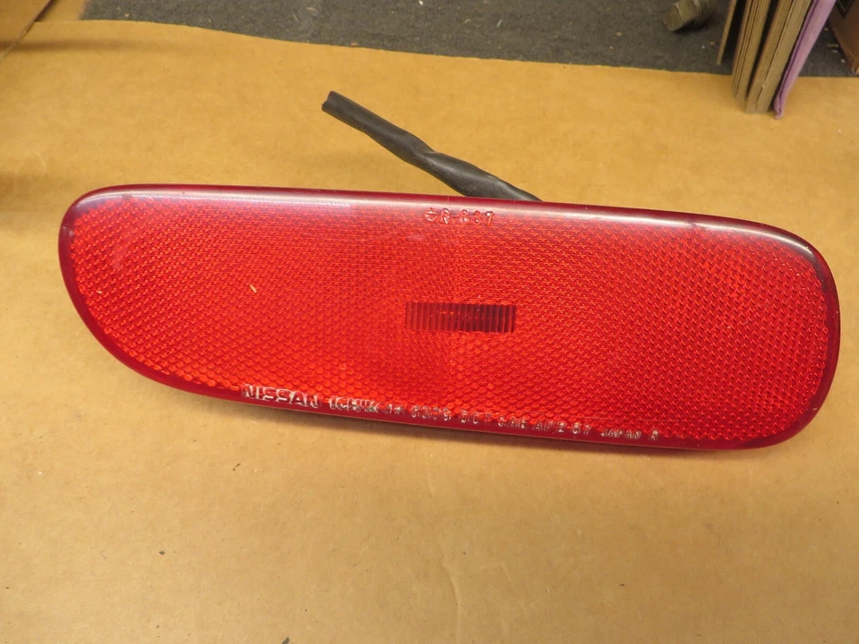 INFINITI Q45 Q 45 90 91 92 93 1990-1993 LUZ MARCADORA LATERAL TRASERA PASAJERO DIESTRO OEM Foto 1 de 3