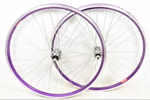 Par de ruedas de bicicleta de llantas de 24" aleación púrpura 507 - 17 buje multivelocidad Raleigh - Imagen 1 de 3