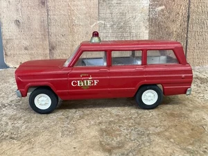 Vintage 1960er Tonka Jeep Wagoneer Fire Chief Auto Pressstahl 9" rot SCHÖN!! - Bild 1 von 13