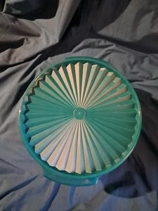 Tupperware Heritage Servier Collection Salatschüssel grün, neu (17,25 Tassen) - Bild 1 von 7