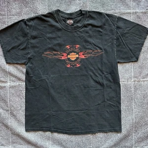 Herren Vintage Y2K Harley Davidson Motorcycles Flame Logo Schwarz T-Shirt Tee Gr. L - Bild 1 von 3
